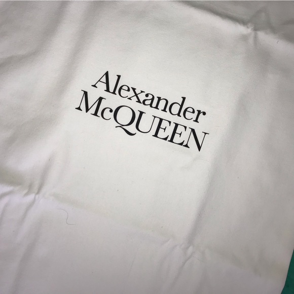 Extra Large Alexander MacQueen Dust Bag - Picture 2 of 6